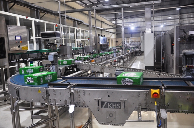 Khách tham quan, du lịch tăng trưởng mạnh